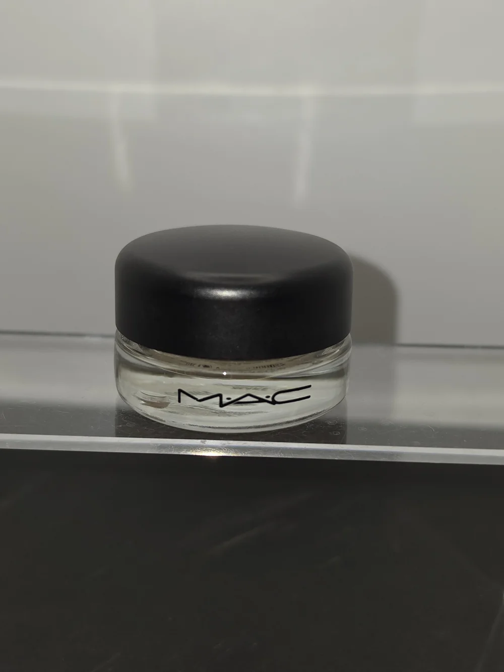 MAC DISCONTINUED STUDIO SCULPT CONCEALER - NW20
